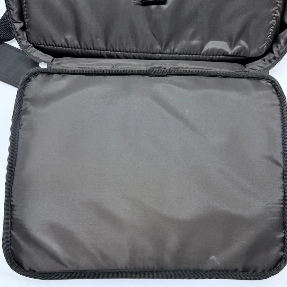 Targus Black Laptop Bag Messenger Briefcase Shoulder Strap Pouch